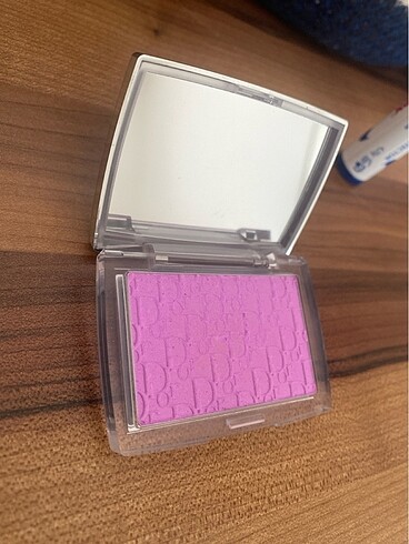  Beden Dior allık. 063 PINK LILAC RENGİ orijinal ürün