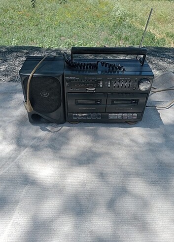 Kaset Çalarlı Elektrikli Büyük Radyo