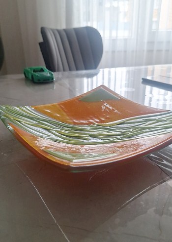 Soyut Desenli Yeşil Renkli Modern Tabak - Görsel 3