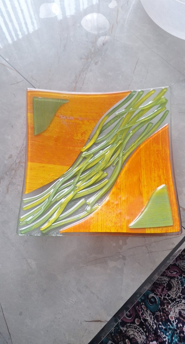 Soyut Desenli Yeşil Renkli Modern Tabak - Görsel 2