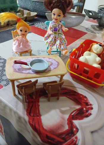 Beden kiz cocuk.minik barbie oyuncak seti