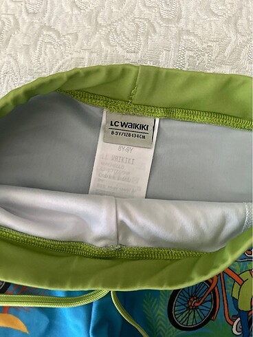 Mayo şort ve bone - Görsel 3