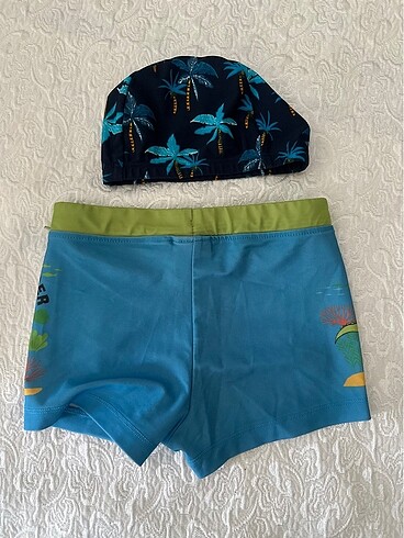 Mayo şort ve bone - Görsel 2