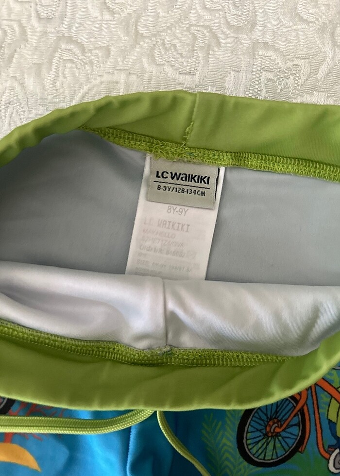 Mayo şort ve bone - Görsel 3