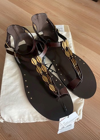 Zara deri sandalet yeni sezon helenistik bohem