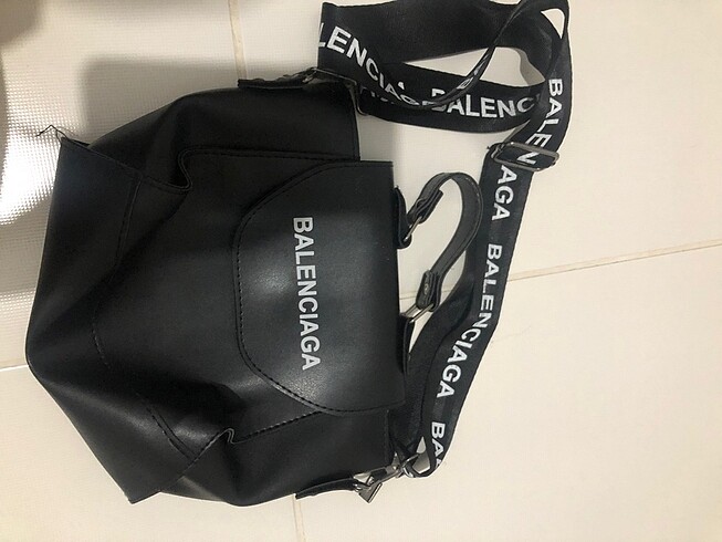 Balenciaga Siyah kol çantası