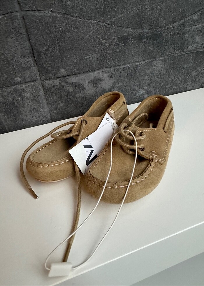 Zara sıfır etiketli deri loafer 25 numara - Görsel 4