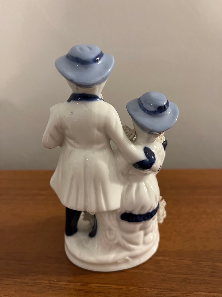 Dantel Detaylı Beyaz Figürin - Görsel 2