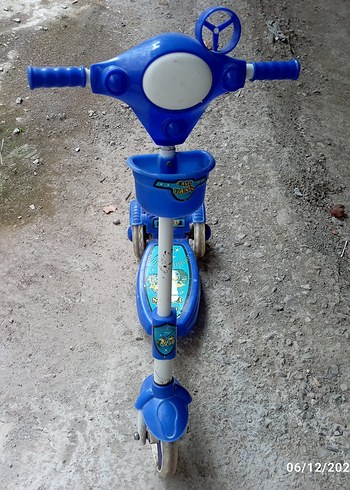 Renkli Mavi Çocuk Scooterı - Görsel 2