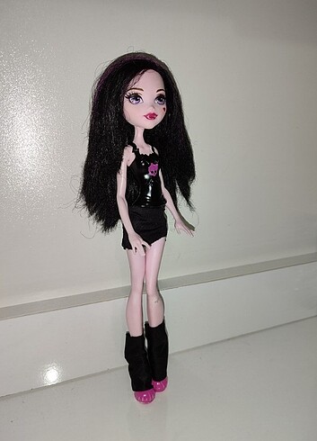 Beden Monster High Bebek