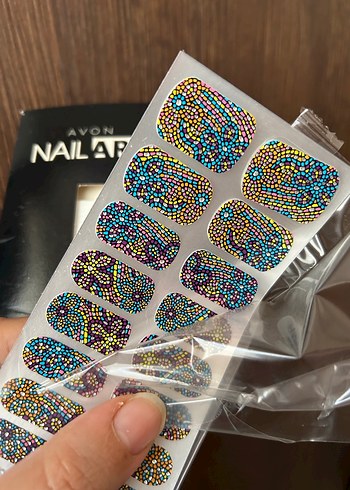 Avon Çok Renkli Parlak Tırnak Süsü - Görsel 3