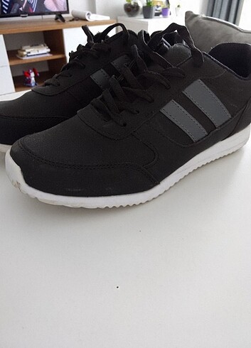 Adidas Spor ayakkabı