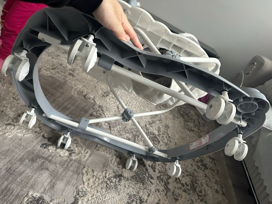 Gri Bebek Yürüteci Oyuncaklı - Görsel 3