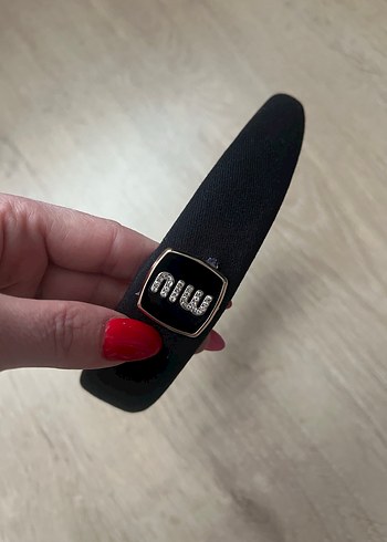 Miu Miu logolu taç - Görsel 9