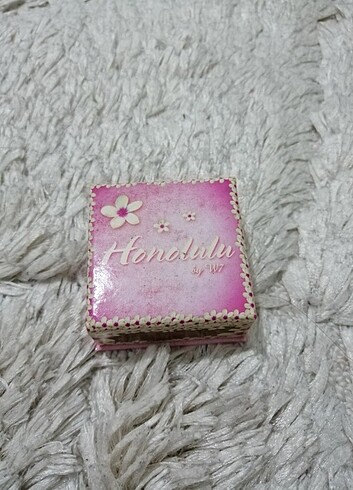 W7 Honolulu Bronzer 