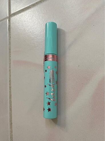 Lovely Lash Mania Maskara