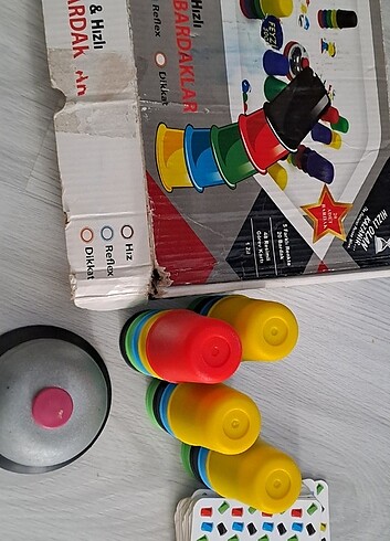 Akıllı bardaklar oyunu