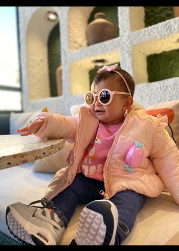 Pembe Kapüşonlu Kabartmalı Bebek Montu - Görsel 2