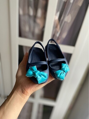 16 Beden Crocs sandalet