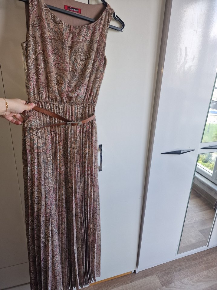 Dik Yaka Kahverengi Yılan Desenli Uzun Elbise - Görsel 4