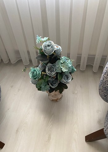 Mavi Gri Çiçekli Dekoratif Vazo