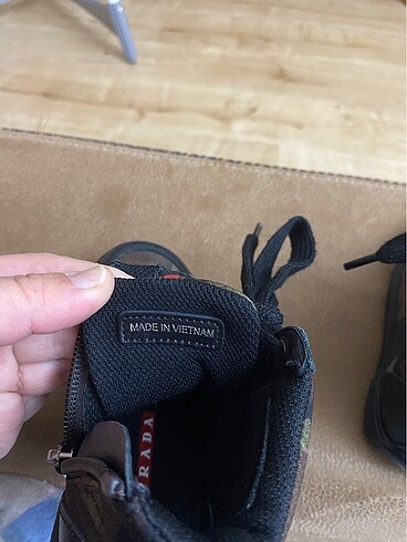 Prada çocuk bot - Görsel 5