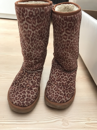 Diğer Ugggs leoparlı