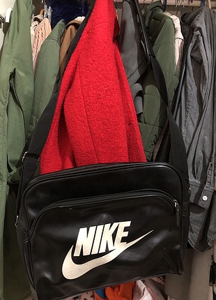 Nike yan çanta