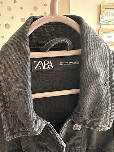 Zara ZARA SİYAH KOT CEKET