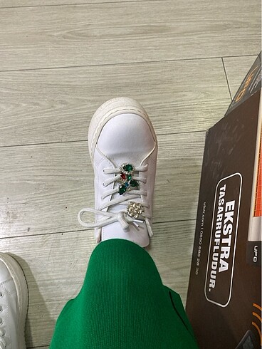Sneaker