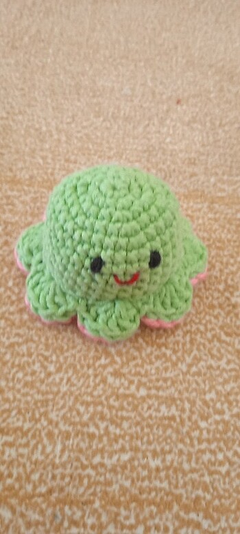 Amigurumi renk değiştiren ahtapot