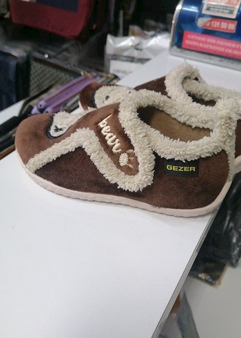 Erkek Çocuk Kahverengi Kürklü Ev Terliği - Görsel 4