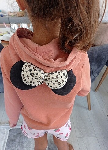 H&M kapüşonlu swet - Görsel 2