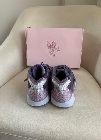 Nike NİKE Sevgililer gününe özel üretim
