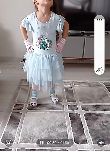 LC Waikiki Elsa figürlü pullu renk değişimli