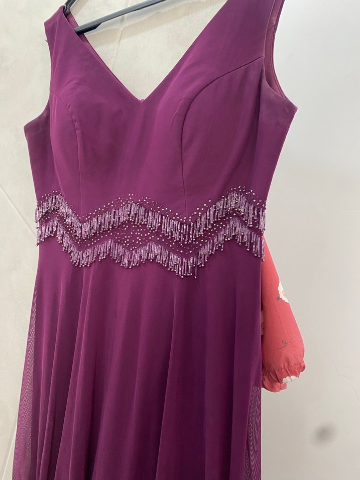 Mor V Yaka İşlemeli Uzun Abiye Elbise - Görsel 2