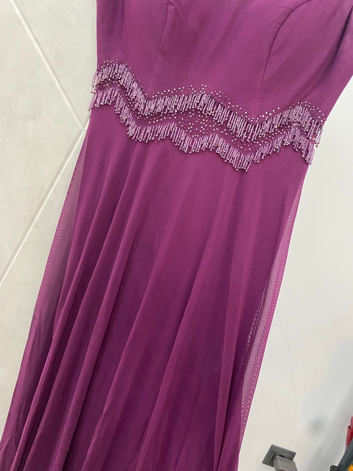Mor V Yaka İşlemeli Uzun Abiye Elbise - Görsel 3