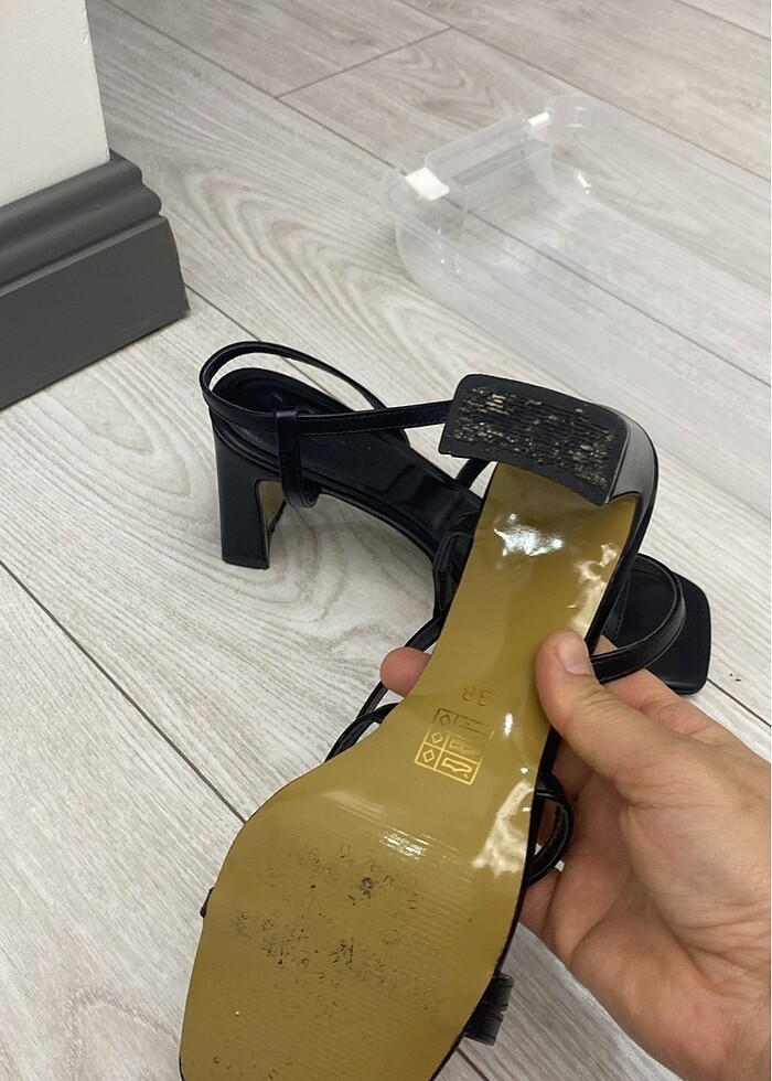 Topuklu ayakkabı - Görsel 4