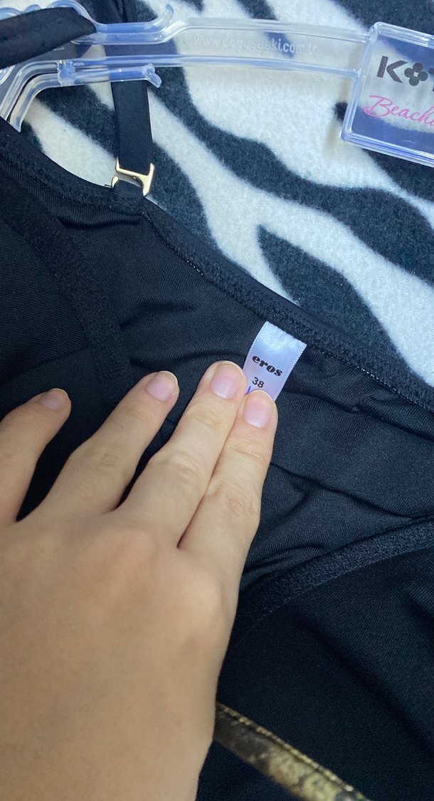 Yılan Desenli Kemerli Siyah Mayo - Görsel 3