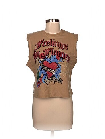 Diğer T-shirt %70 İndirimli.