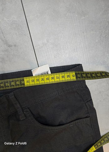 l Beden Gri Erkek Mini Denim Şort