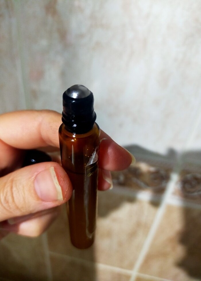 YAŞLANMA KARŞITI GÖZ ÇEVRESİ SERUMU  - Görsel 4