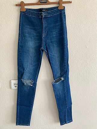 40 Beden Addax dizi yırtık jean