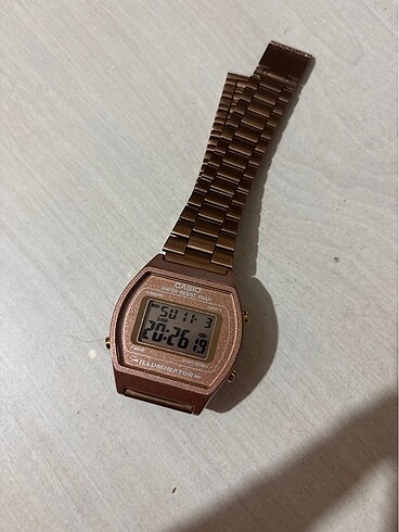 Beden Casio rose gold retro saat