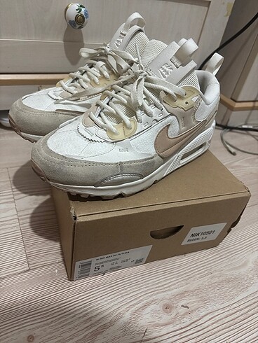 36 Beden Nike W Air Max 90 Futura