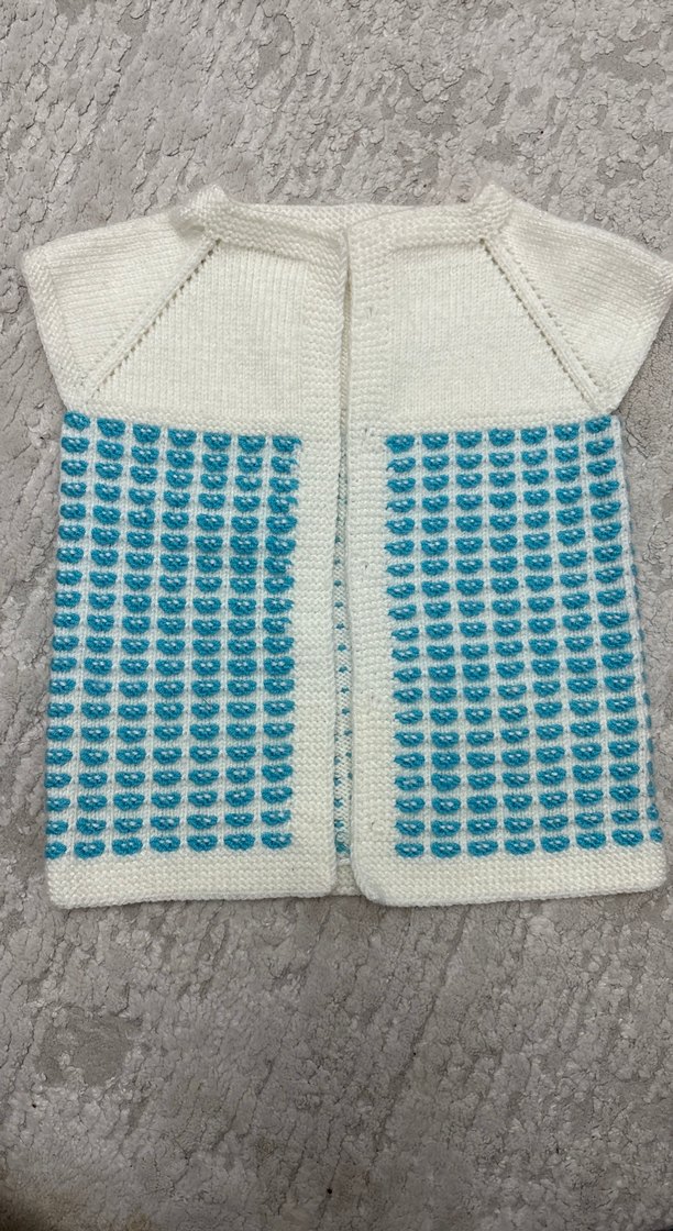 Kız Çocuk Beyaz Örgü Kolsuz Yelek - Görsel 2