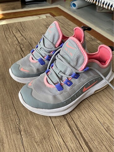 27 Beden Nike ait max spor ayakkabı