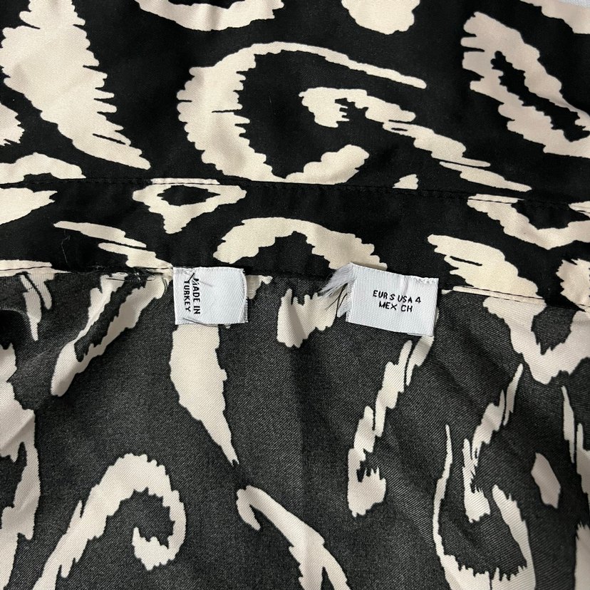 Kadın Siyah Yılan Desenli Zincir Detaylı Takım - Görsel 3