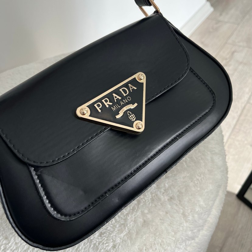 Siyah Deri Baskılı Kemerli Kadın Çanta - Görsel 5