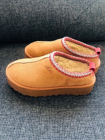 UGG terlik